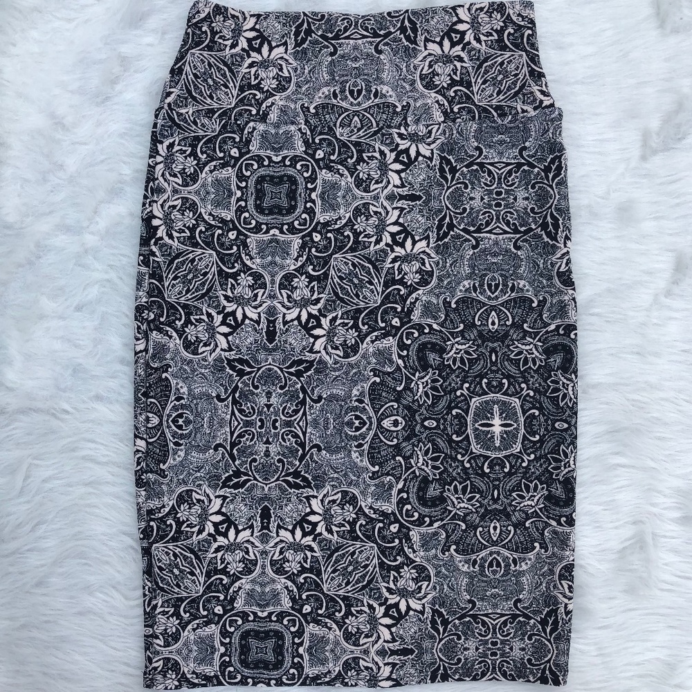 LuLa Roe Women's Skirt
